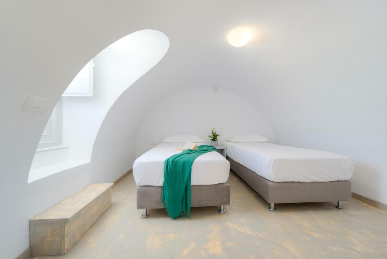 Crystal Villas Santorini Vóthon Buitenkant foto